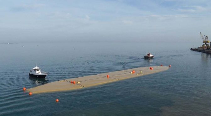 Mundo-Tecnología frente a la sequía: fabricar grandes bolsas reciclables para transportar agua dulce por mar (El Economista)