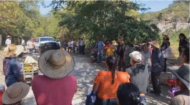 Colima – Inconformes con acueducto Zacualpan dejan sin agua a Comala (La Jornada)