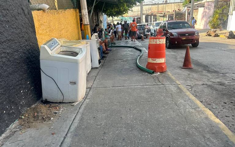 Guerrero – Exigen agua en La Garita: tienen más de dos semanas sin el servicio (El Sol de Acapulco)