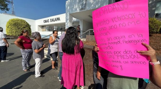 Veracruz – Continúan quejas por falta de agua en centro de Xalapa (Hora Cero)