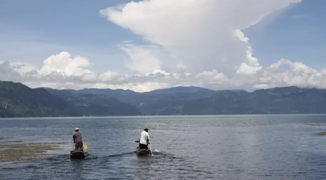 Mundo – Esfuerzos para mantener cristalino el Lago Atitlán (NASA Ciencia)