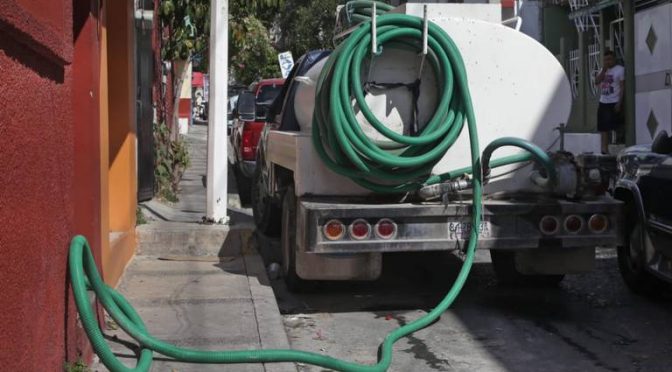 Guerrero – Empresarios pedirán reembolso por compra de agua en pipas (El Sol de Acapulco)