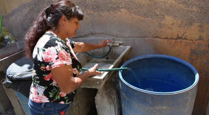 Chihuahua – Programan abastecimiento de agua para seis colonias del tandeo en Parral (El Sol de Parral)