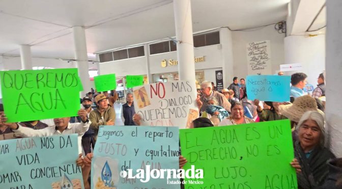 Edomex – Vecinos se manifiestan en Toluca por falta de agua (La Jornada)