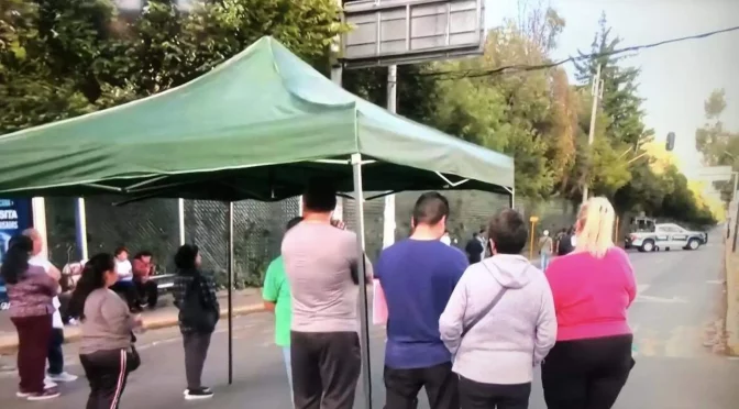 Estado de México – Bloqueo vecinal en Naucalpan por falta de agua (El Sol de Toluca)