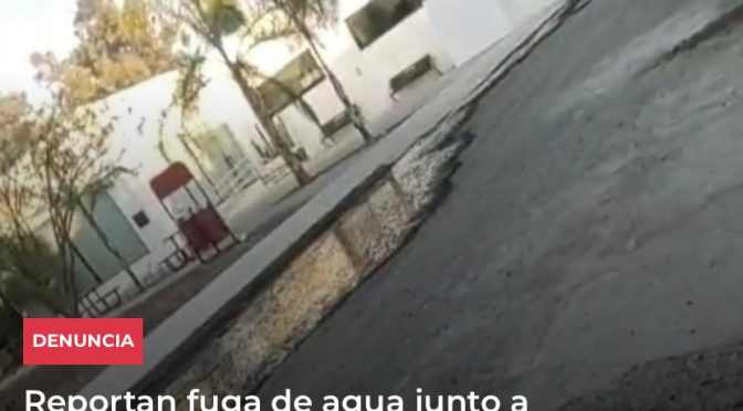 Puebla – Reportan fuga de agua junto a CODEFI (Meganoticias)