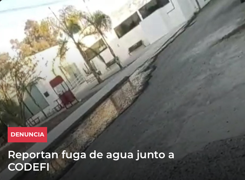 Puebla – Reportan fuga de agua junto a CODEFI (Meganoticias)