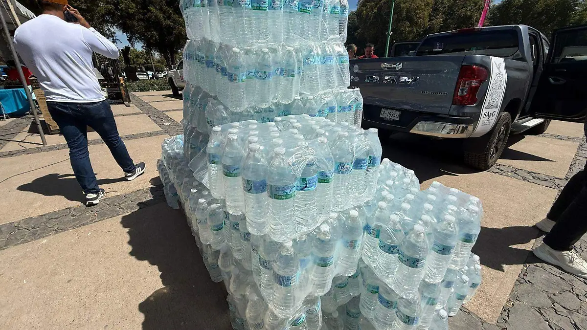 Sinaloa – Más de un millón de litros de agua donados en el Aquatón 2025: Rocha Moya (El Sol de Sinaloa)