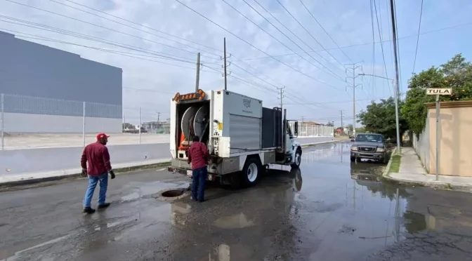 Tamaulipas – Retiran toneladas de basura del río Bravo antes de que tapen las bombas en Nuevo Laredo, Tamaulipas (Vox Populi Noticias)