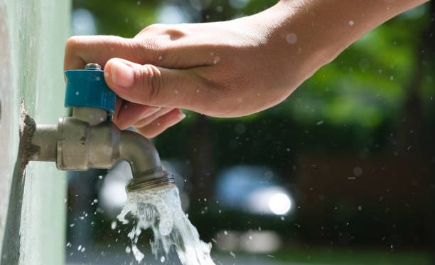 Jalisco-El Gobierno confirmó un nuevo aumento en el precio del agua y ahora los usuarios de Jalisco tendrán que pagar más por el servicio (El Cronista)