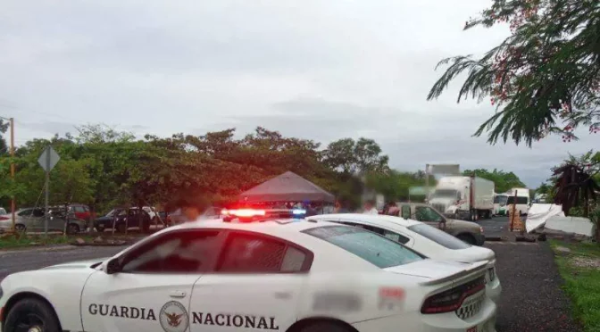 Veracruz – Habitantes de Carrizal bloquean carretera a Veracruz: llevan dos meses sin agua (Diario de Xalapa)