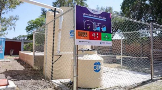 Querétaro – Inauguran sistema de cosecha de agua de lluvia en secundaria de Corregidora (ContraRéplica)