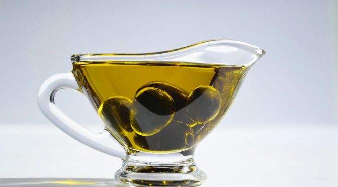 Mundo-Investigadores de la Universidad de Jaén logran convertir el agua tóxica de la almazara en biocombustible (Atresmedia)