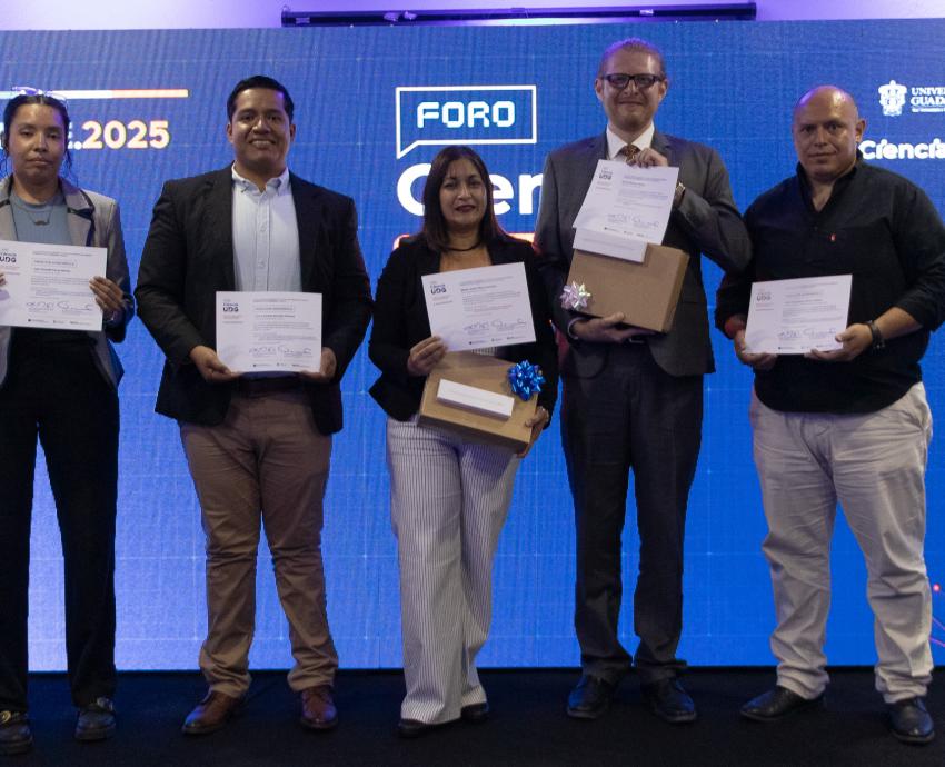 Jalisco-Reconocen a las mejores investigaciones de posgrado en agua y energía (Universidad de Guadalajara)