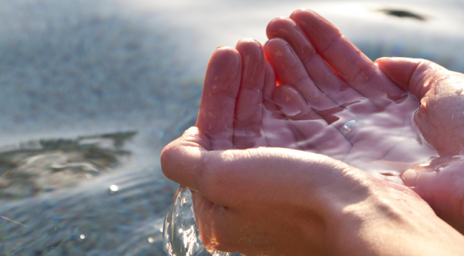 Ningún derecho humano va solo: el agua como centro