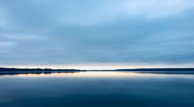 Mundo-Drones acuáticos con inteligencia artificial vigilan la calidad del agua en Andalucía (Econoticias)