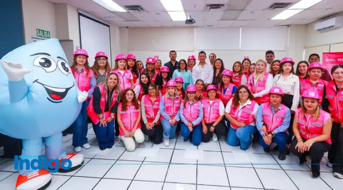 Nuevo León – Cascos Rosas impulsan participación femenina en áreas operativas de Agua y Drenaje (Reporte Indigo)