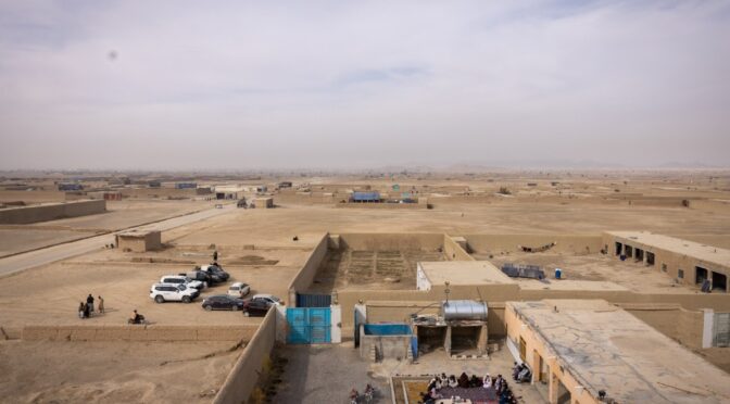 Mundo-Un pueblo en Afganistán reconstruye su futuro luego de años de escasez de agua (OIM)