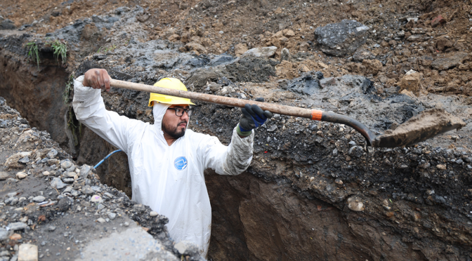 Monterrey-Agua y Drenaje trabaja en la renovación de 900 metros de tubería (Gobierno De Nuevo León)