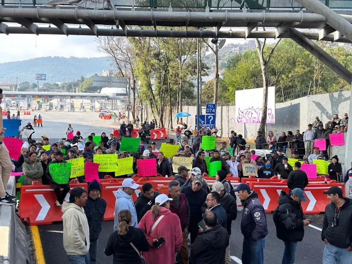 Ciudad de México – Habitantes de Xochimilco bloquean caseta de autopista México-Cuernavaca; demandan agua potable y otras regulaciones (La Jornada)