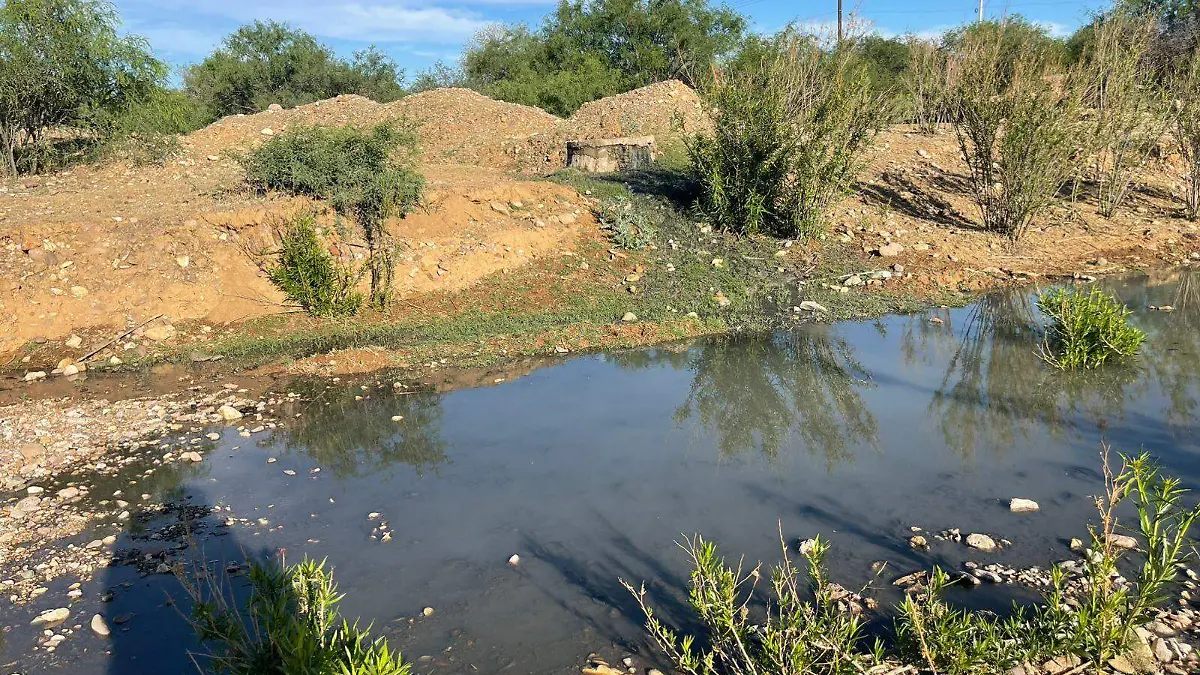 Chihuahua–Conagua ordena inspección por colapso de drenaje en El Verano (El Sol de Parral)