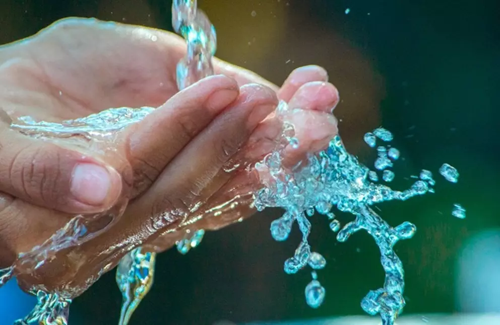 Agua