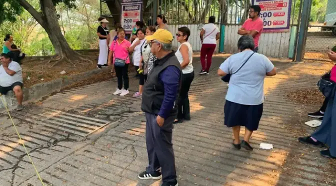 Guerrero – Chilpancingo: incrementan bloqueos vecinales por falta de agua (El Sol de Acapulco)