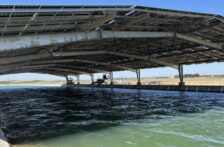 Internacional-La energía solar sobre canales reduce la evaporación del agua un 70% y el crecimiento de algas un 85% (pv magazine)