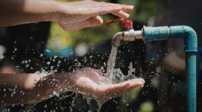 Puebla–Denuncian privatización del agua en juntas auxiliares mediante concesiones integrales (La Jornada de Oriente)