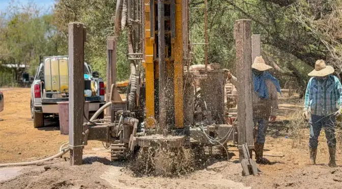 México–Nuevo pozo profundo en Hornillos representa hallazgo de agua ante la sequía (Luz Noticias)