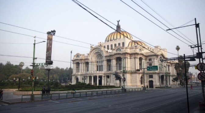 Ciudad de México–La CDMX se hunde debido a la extracción de agua del subsuelo, advierten geólogos (La Silla Rota)