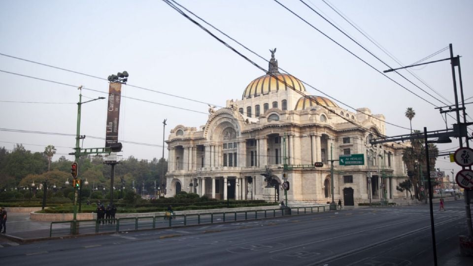 Ciudad de México–La CDMX se hunde debido a la extracción de agua del subsuelo, advierten geólogos (La Silla Rota)