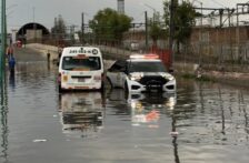 Estado de México – Edomex: agua dentro de casas y autos varados en Los Reyes La Paz (Enfoque Noticias)