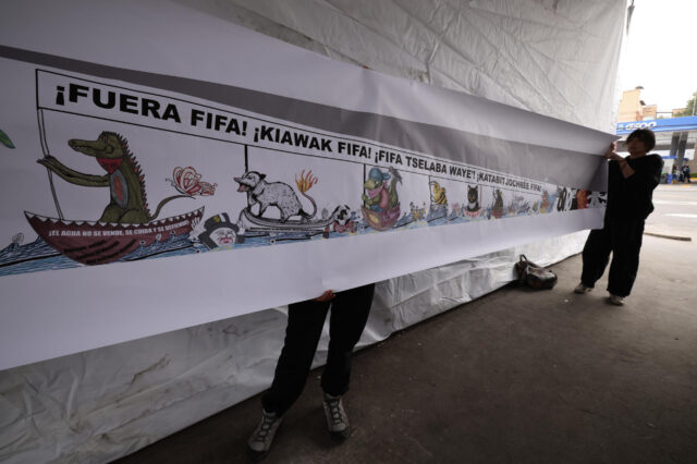Ciudad de México–Activistas acusan intento de borrar lucha por el agua junto al estadio (López-Dóriga)