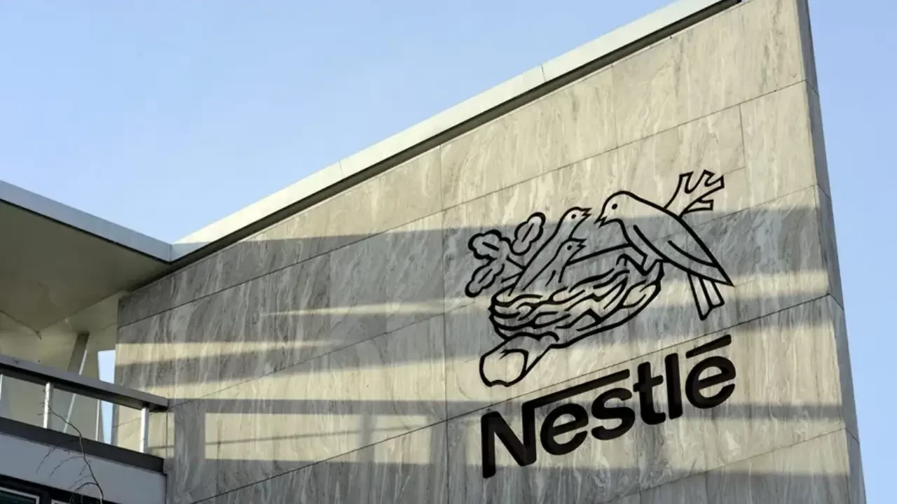 Internacional – Nestlé y Platinum Equity podrían cerrar acuerdo de 5,000 mde por negocio de agua (Forbes México)