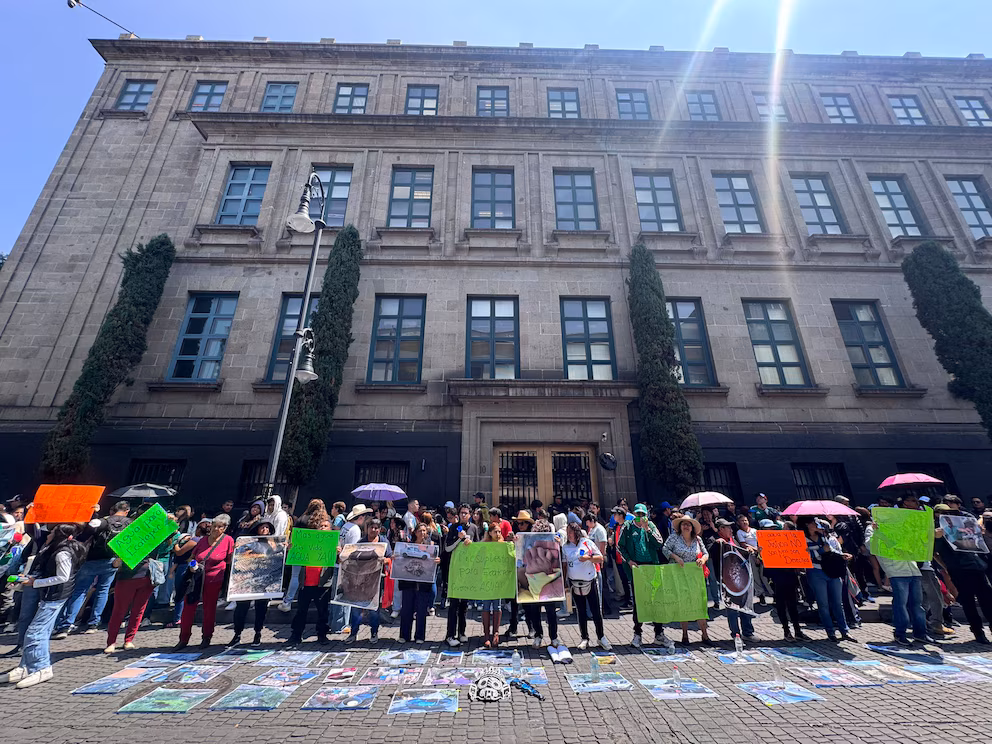 Estado de México–Persisten problemas con el agua en Ecatepec; habitantes realizan otra vez manifestación frente a la Suprema Corte (Infobae)