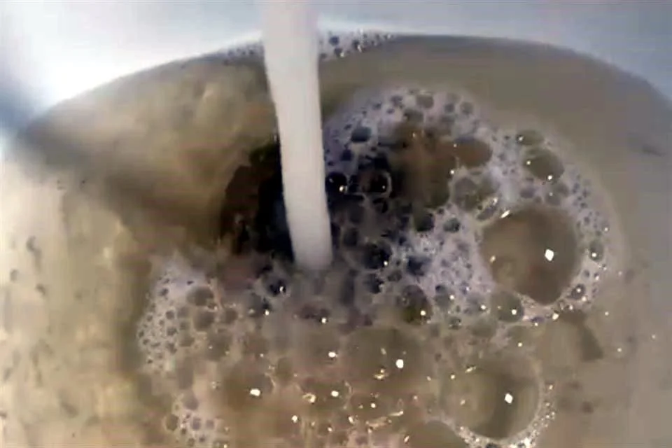 Jalisco–Agua turbia afecta a 83% de las industrias del estado (Mural)