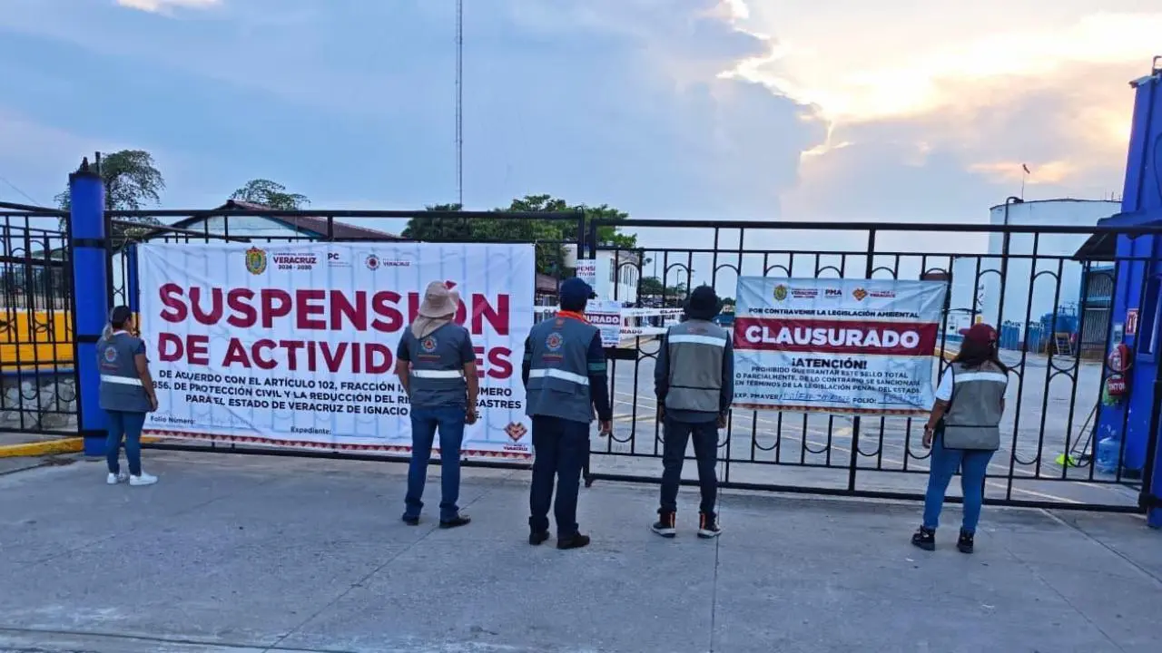 Veracruz – Analizan muestras de agua por presunta contaminación de alcoholera en Atoyac (N+)