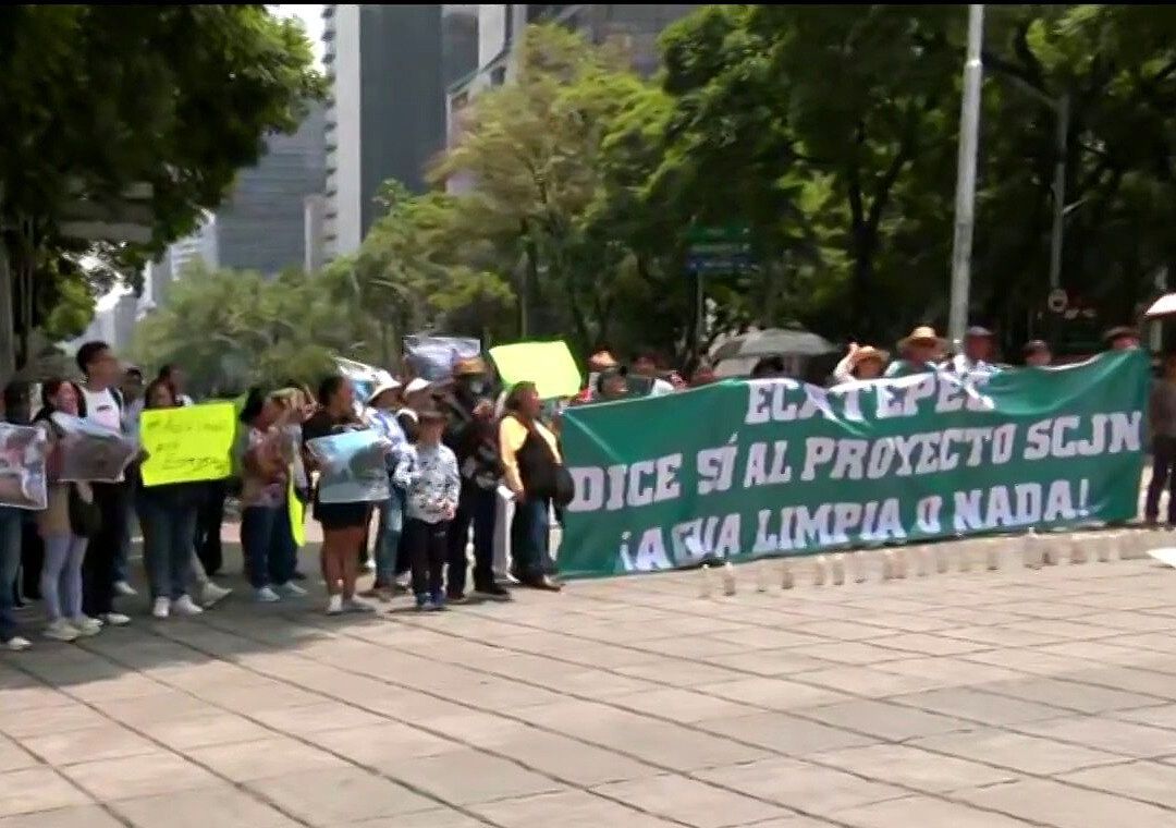 CDMX – Bloquean Paseo de la Reforma Hoy: Habitantes de Ecatepec Protestan por Mala Calidad del Agua (N+)