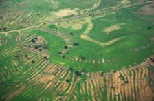 Mundo – Una obra hidráulica milenaria, la huella de una civilización prehispánica que domó el agua sin reyes ni caciques (El País)