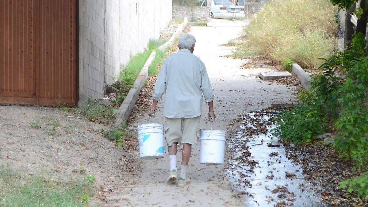 Sonora – Falta de agua genera gastos adicionales para familias de Hermosillo (El Sol de Hermosillo)