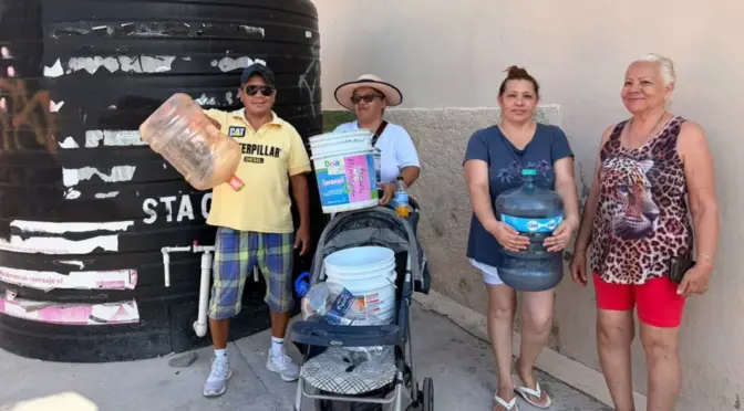 Nuevo León – “Ya no tenemos nada”: vecinos de Santa Catarina llevan tres días sin agua y piden envío de pipas (Milenio)