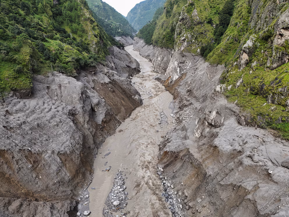 Mundo – “Nadie sabe cuánta agua guardan las montañas del Himalaya”: la advertencia de un científico tras la tragedia en Nepal que causó más de 1.300 muertes (Infobae)