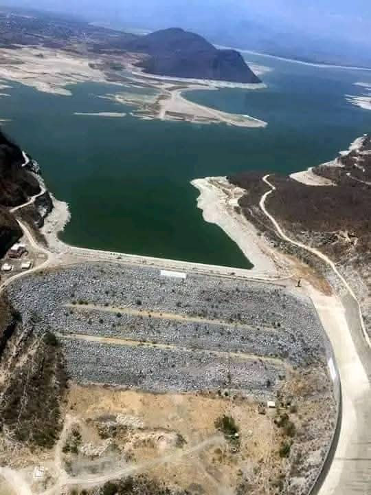 Oaxaca – Pescadores alertan sobre contaminación del agua de presa Benito Juárez por minería y agroquímicos (EDUCA)