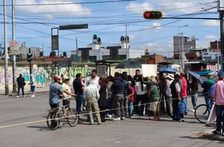 Puebla – Vecinos del sur reclaman al director de Agua de Puebla mala calidad en el servicio (La Jornada de Oriente)