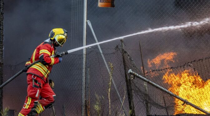 Mundo-Japón mezcla sodio y calcio y consigue que el agua se convierta en gel al tocar el fuego (El Confidencial)