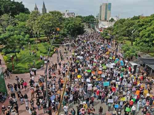 Jalisco – Nueva marcha contra agua sucia en Guadalajara reúne a 10 mil personas (La Jornada)
