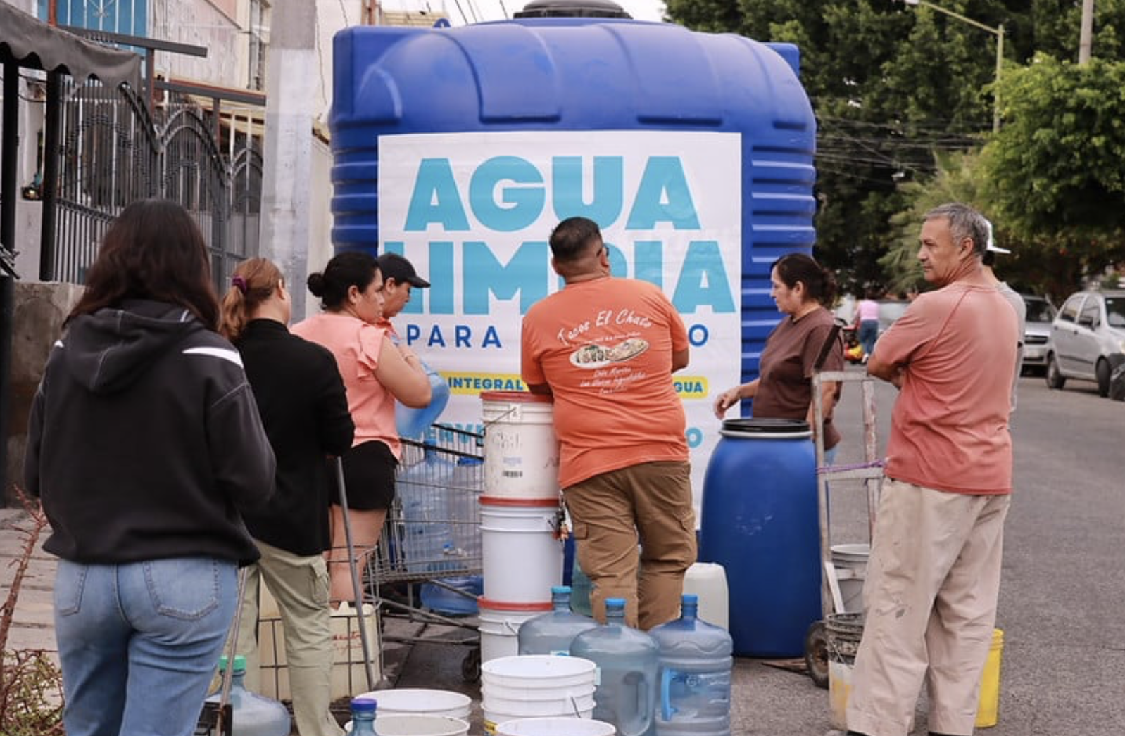 Jalisco – Instalan cisternas comunitarias para apoyar a familias sin agua en Guadalajara (NTR Guadalajara)