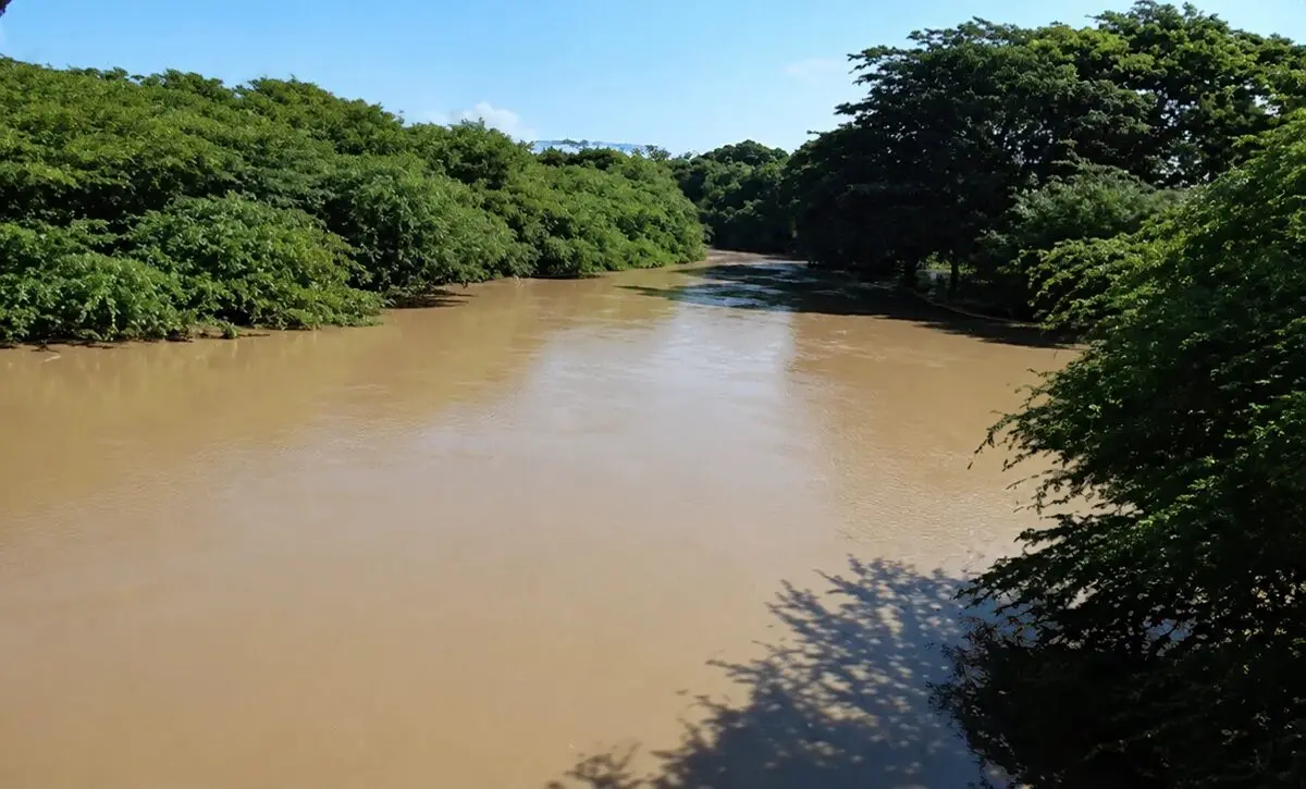 Mundo – Miles de personas se quedan sin agua por la turbidez del río Yaque del Sur (El Caribe)
